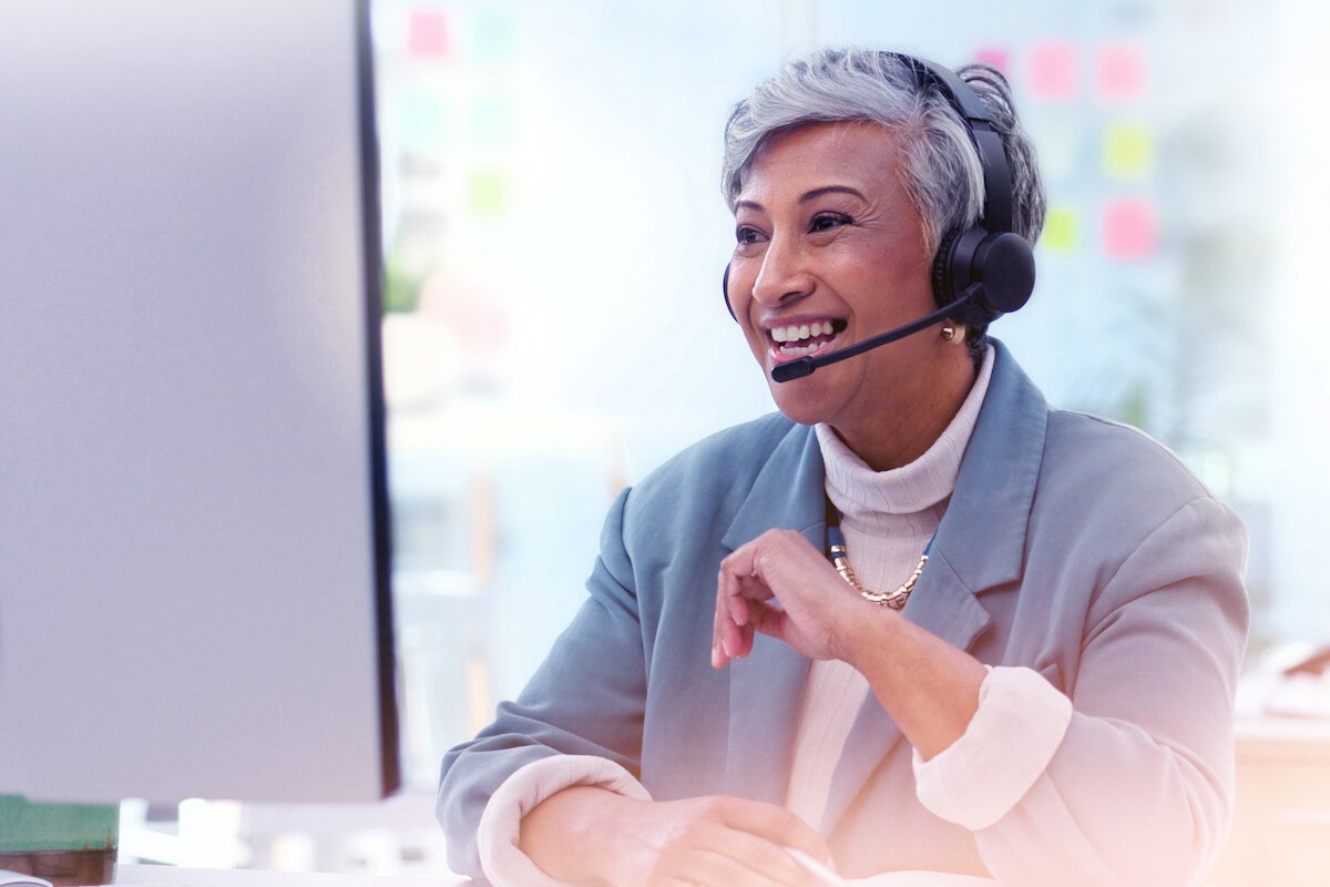 woman with headset customer service